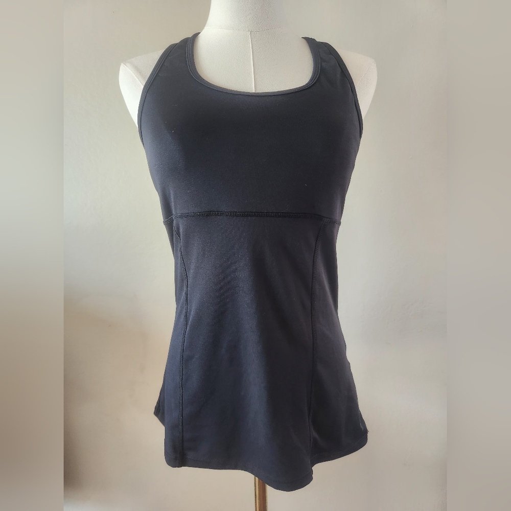 Black Sleeveless Athletic Top
